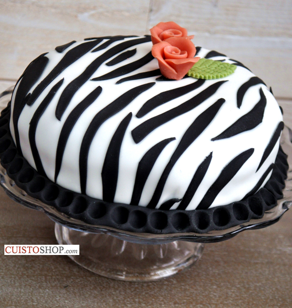 Pâte à sucre noire - décoration pour gâteaux